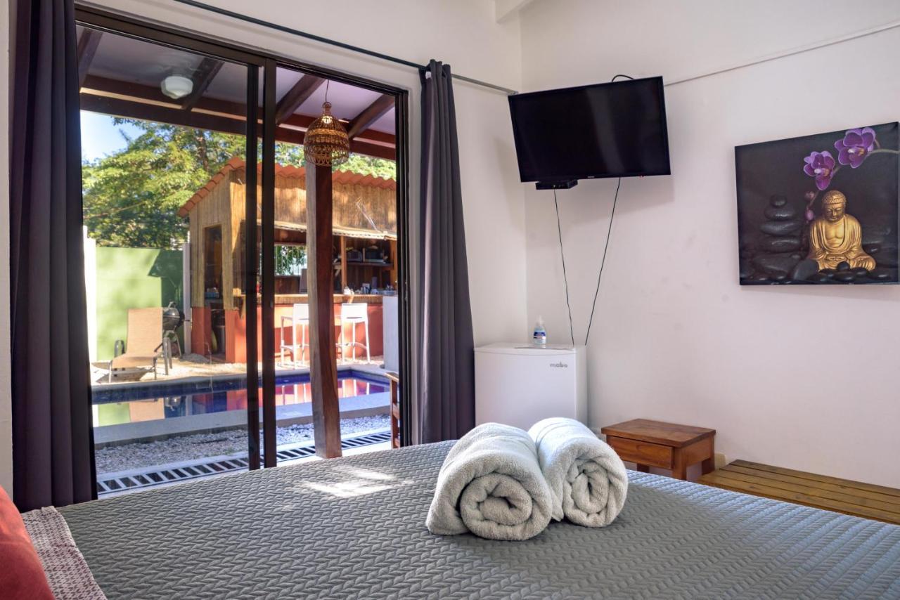 Hotel Mahayana Tamarindo Kültér fotó