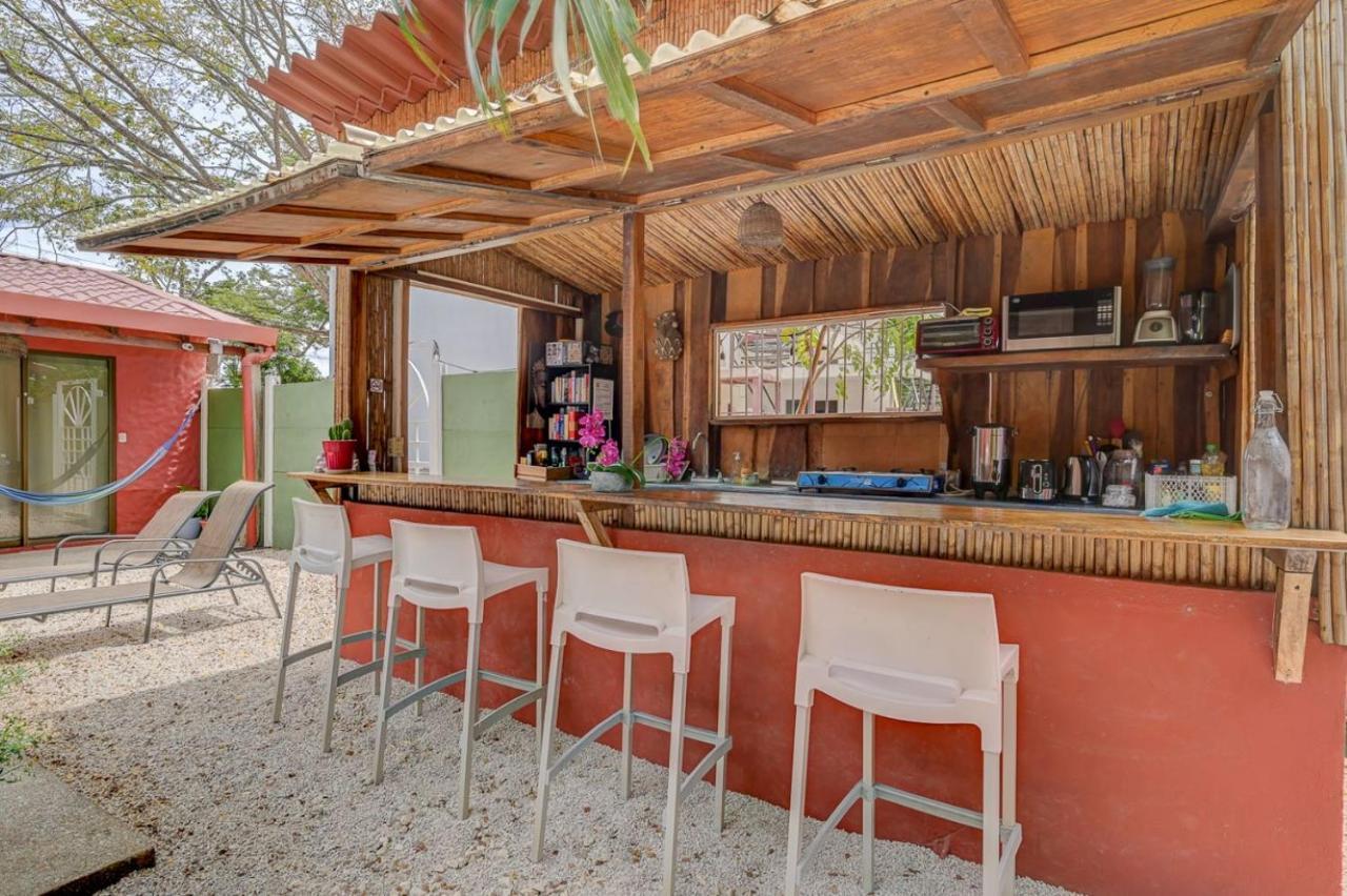 Hotel Mahayana Tamarindo Kültér fotó