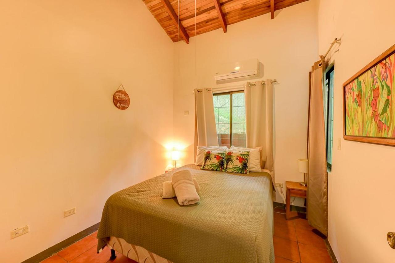 Hotel Mahayana Tamarindo Kültér fotó