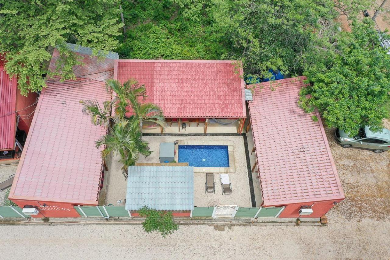 Hotel Mahayana Tamarindo Kültér fotó