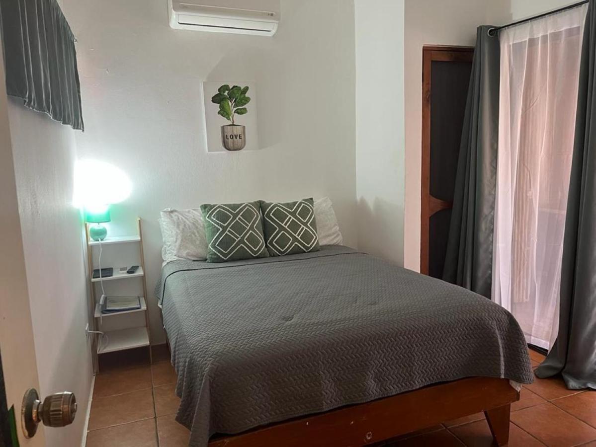 Hotel Mahayana Tamarindo Kültér fotó