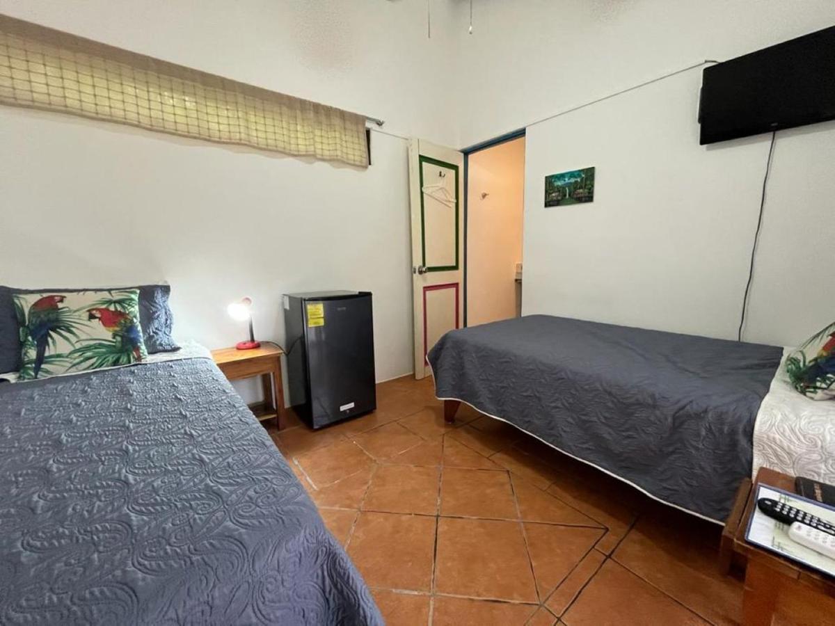 Hotel Mahayana Tamarindo Kültér fotó