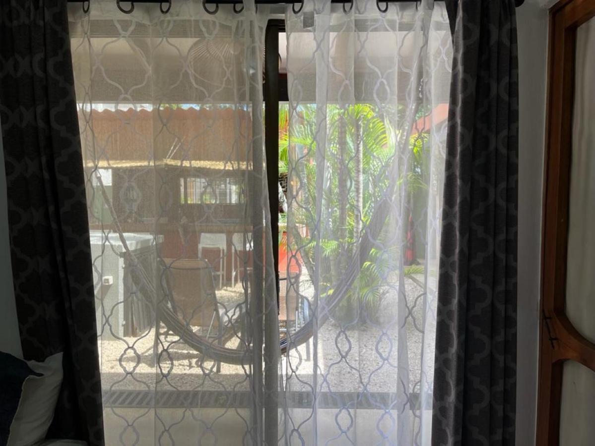 Hotel Mahayana Tamarindo Kültér fotó