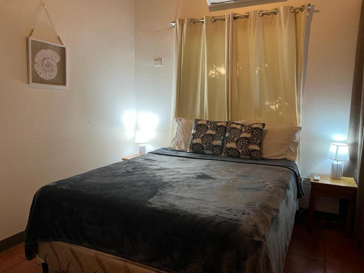 Hotel Mahayana Tamarindo Kültér fotó