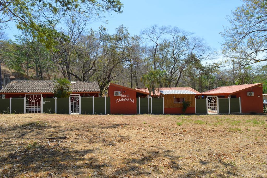 Hotel Mahayana Tamarindo Kültér fotó
